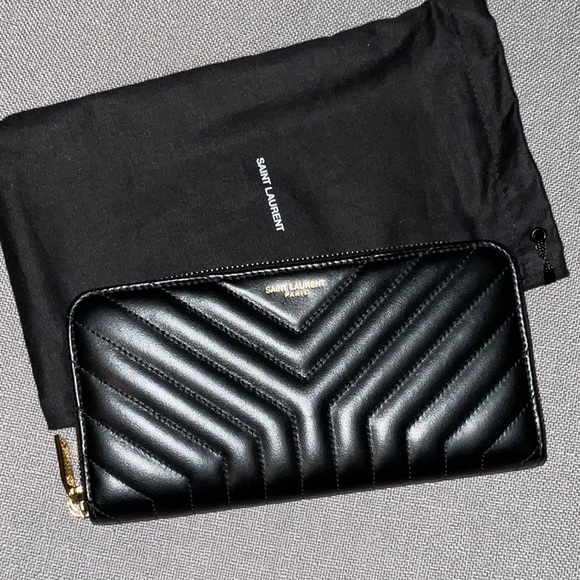 YSL (Saint Laurent) Black Joan Wallet - Picture 7 of 9